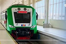 Kereta Yia Ke Stasiun Tugu